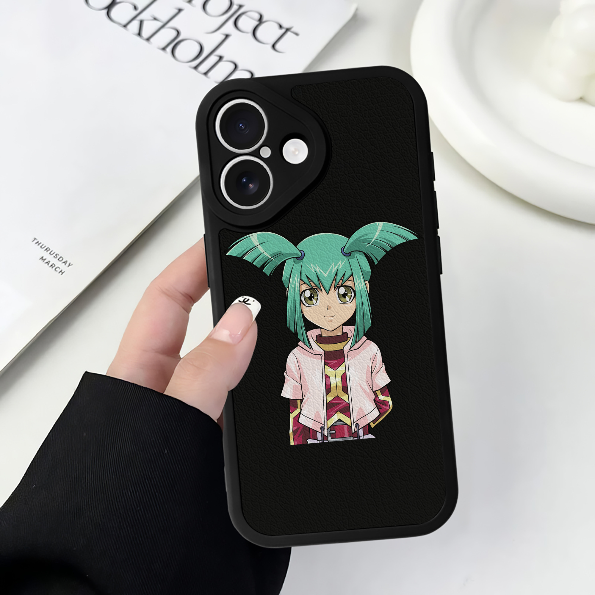 遊☆戯☆王 Yu-Gi-Oh! 【iPhone 16シリーズ対応】シリコンスマホケース（レザー調） 材質：シリコン